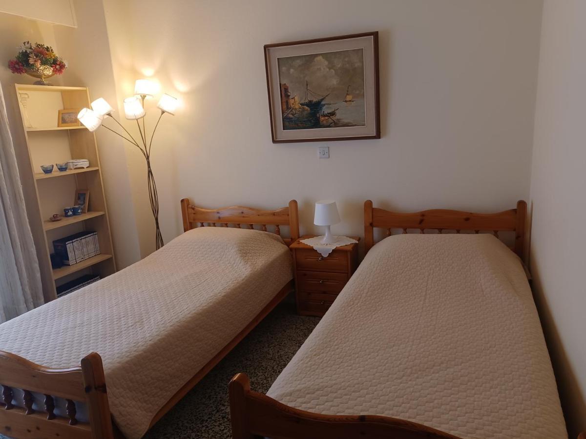 Seaside Family Apartment Loutraki Exteriér fotografie