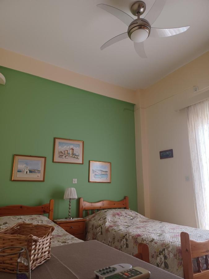 Seaside Family Apartment Loutraki Exteriér fotografie